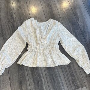 SHEIN Cream Floral Peplum Blouse